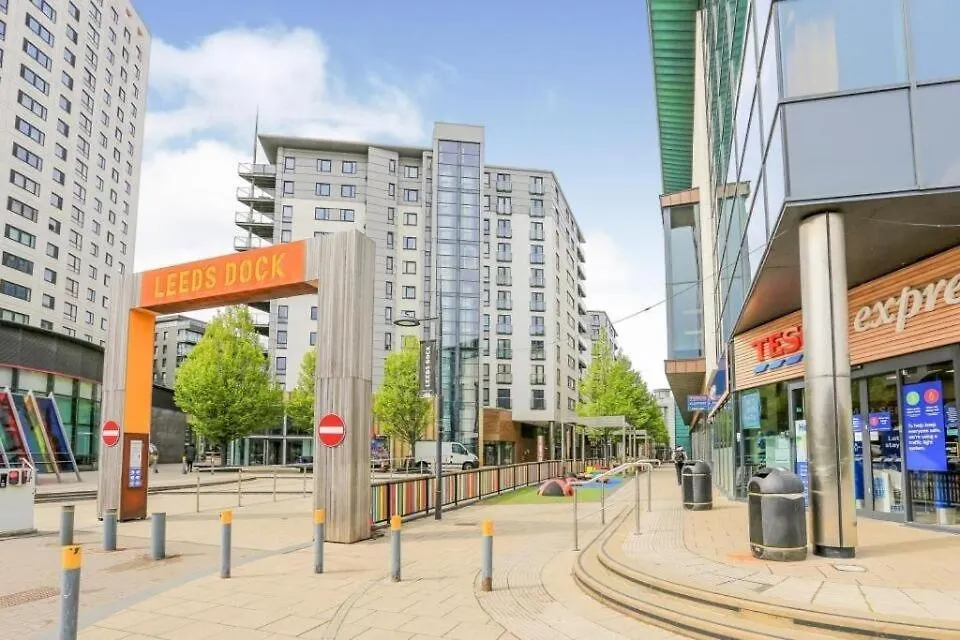 King Deluxe City Apt Large Balcony& Free Parking! Leeds  0*, Leeds (West Yorkshire)