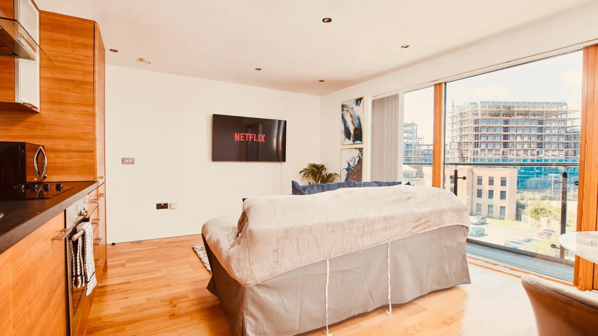 King Deluxe City Apt Large Balcony& Free Parking! Leeds  0*, Leeds (West Yorkshire) United Kingdom